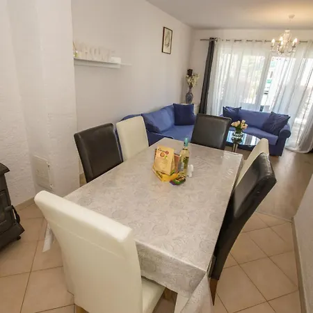 Hébergement de vacances Anamaria *